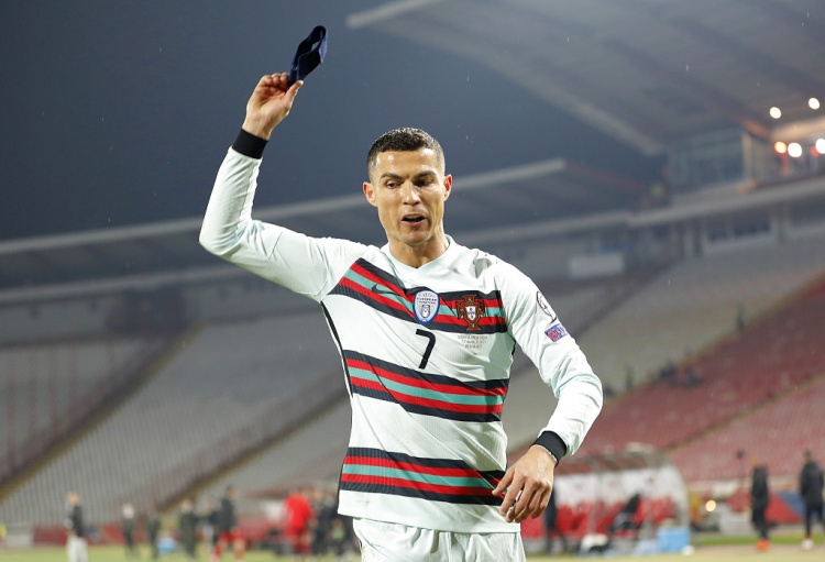 لويسإنريكيالمدربالذييقودباريسسانجيرماننحوالمجد
